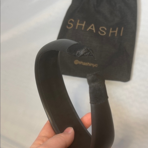 Revolve SHASHI Sleek Black Faux Leather Headband NWT - Picture 4 of 8